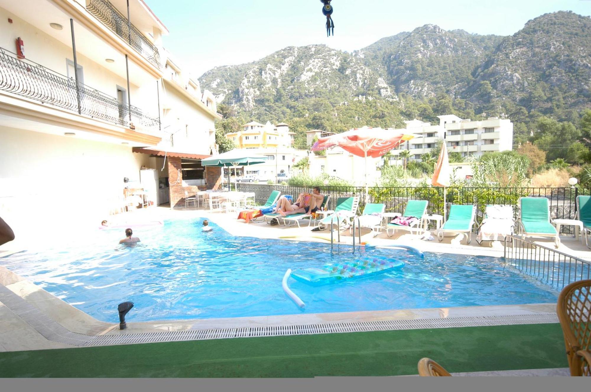 Ozlem 2 Apart Hotel Marmaris Bagian luar foto