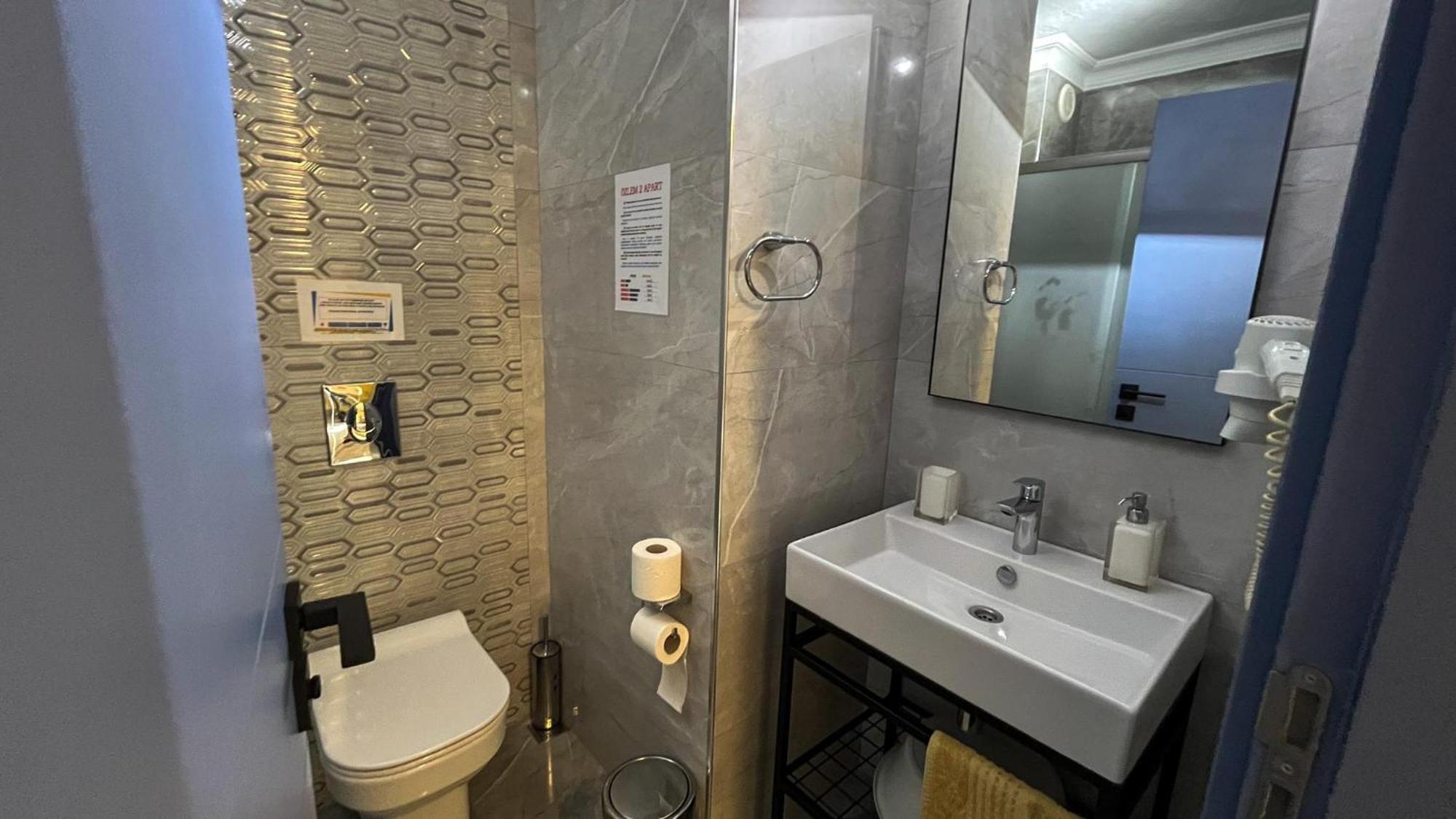 Ozlem 2 Apart Hotel Marmaris Bagian luar foto