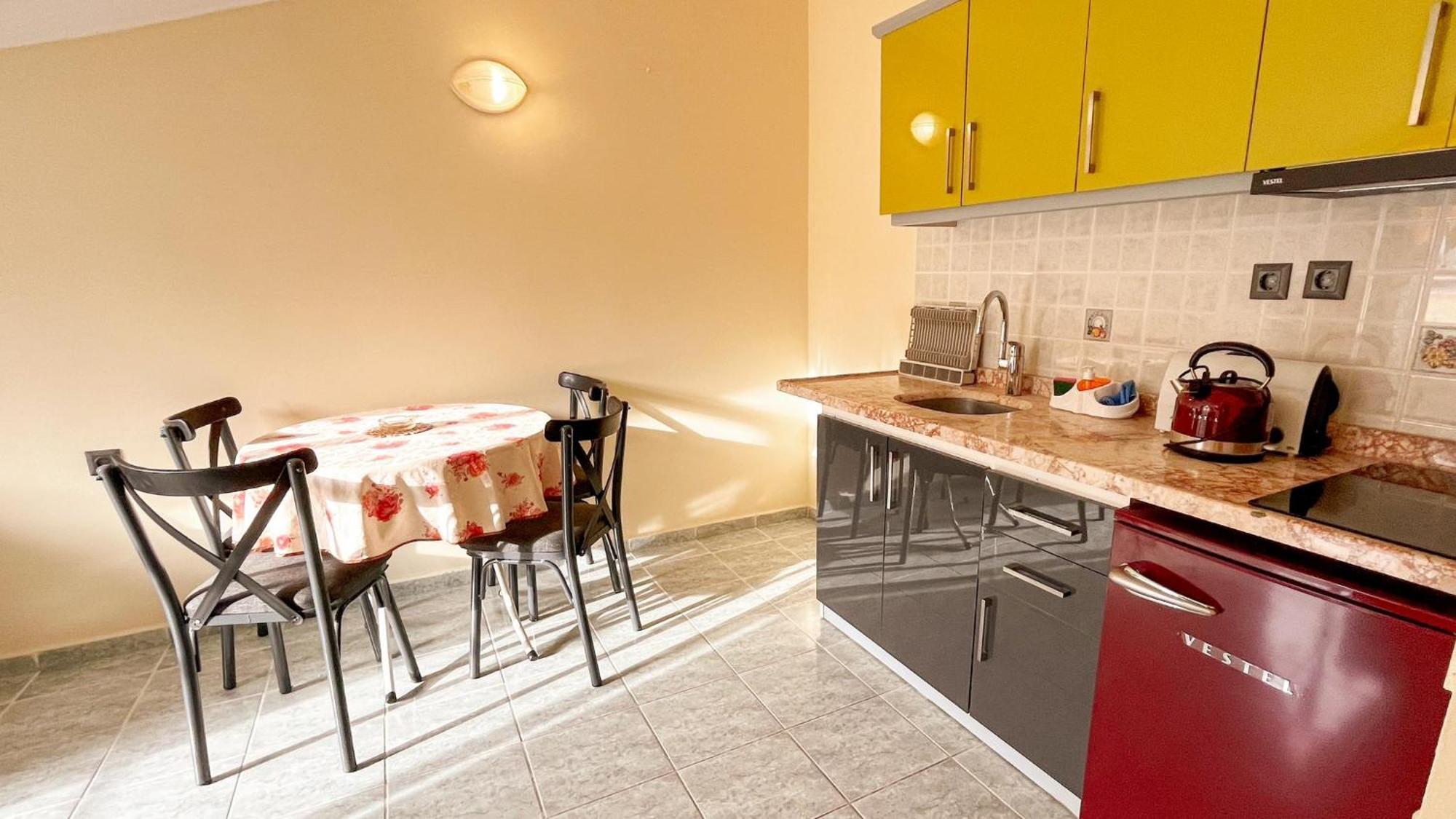 Ozlem 2 Apart Hotel Marmaris Bagian luar foto