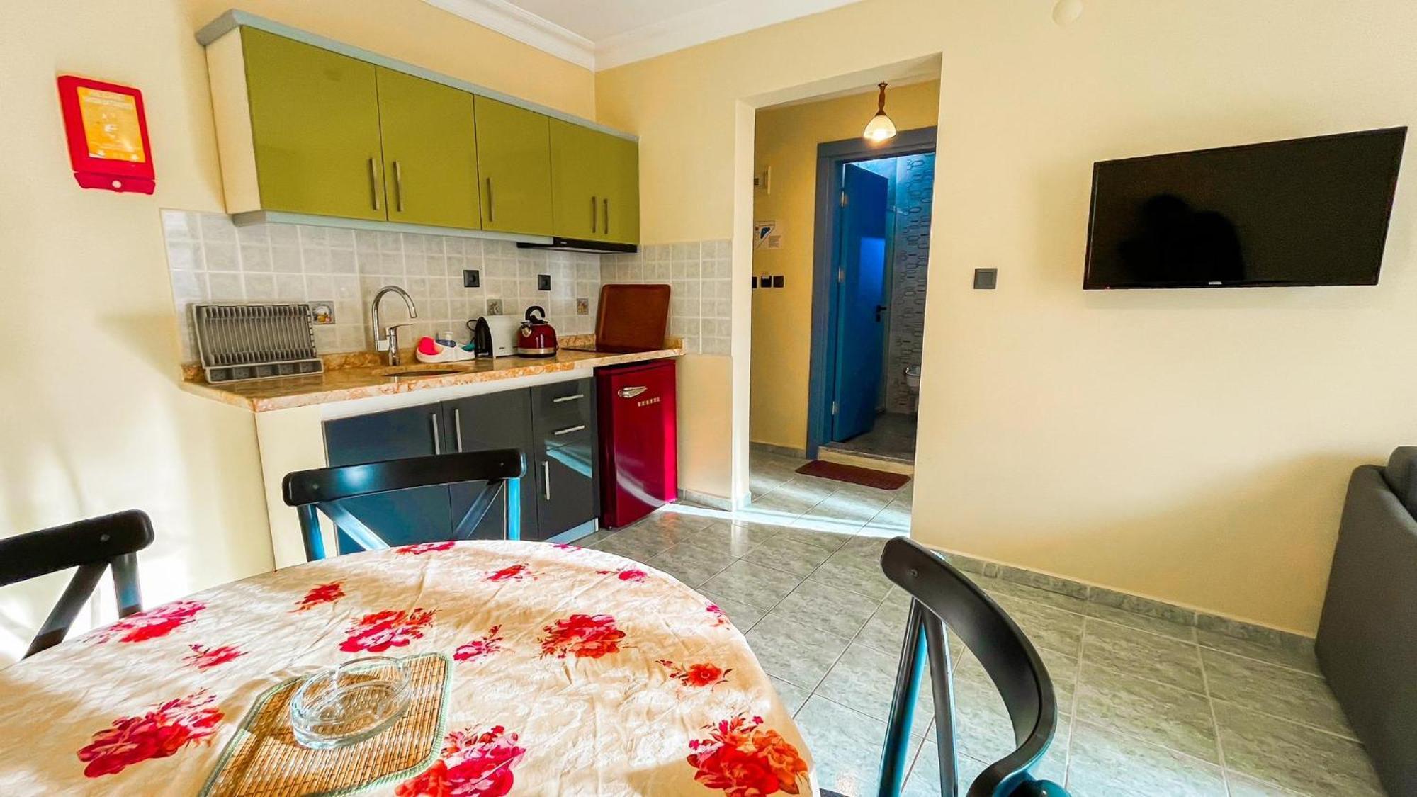 Ozlem 2 Apart Hotel Marmaris Bagian luar foto